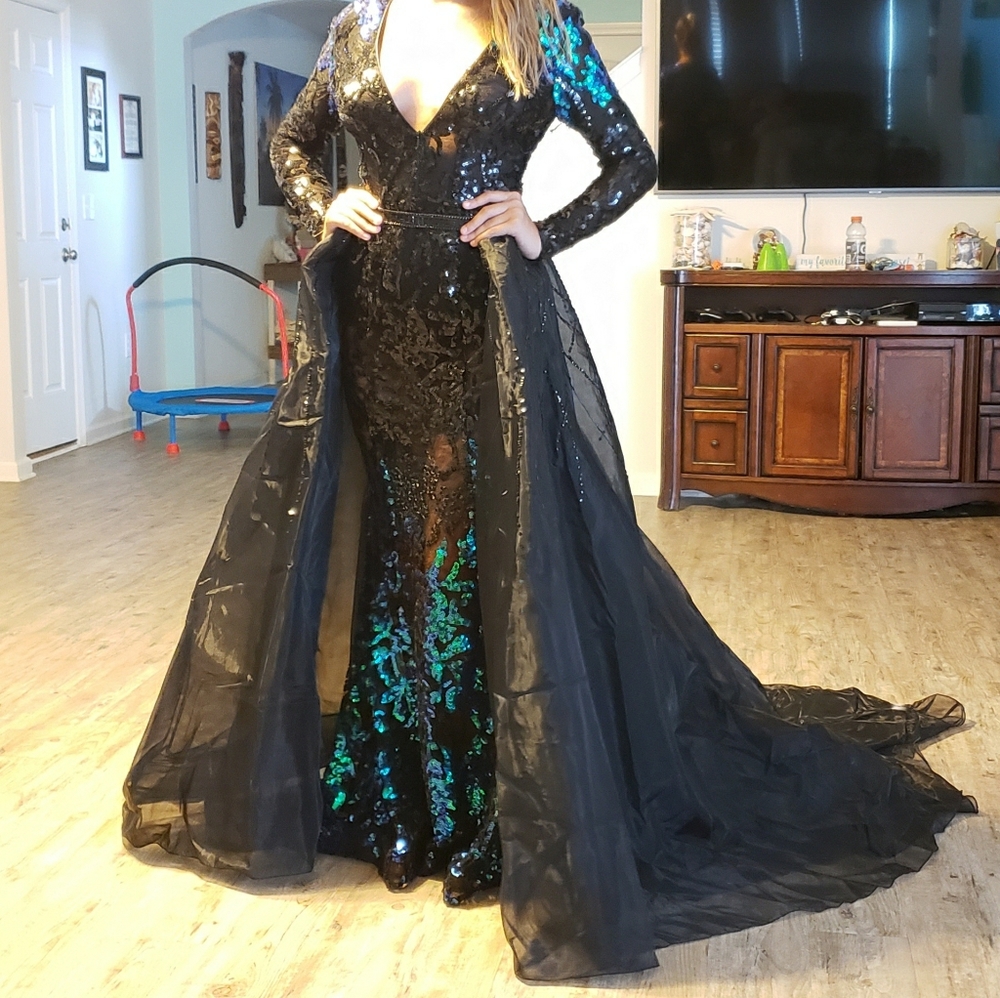 Jonathan Kayne dress detachable train